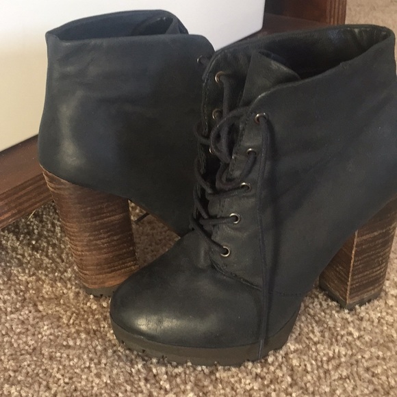 Steve Madden Shoes - Steve Madden Ricca Bootie Navy Size 7